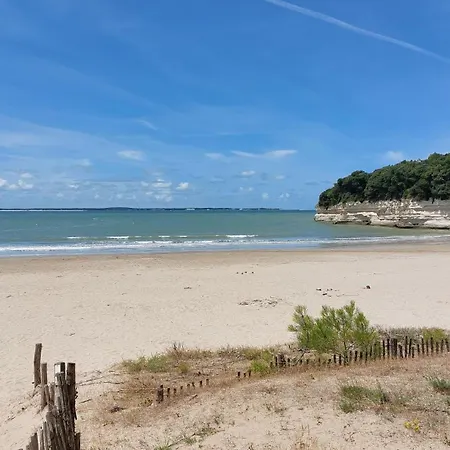 Maison Au Coeur De - Proche Des Plages * 吉伦特河畔梅谢尔